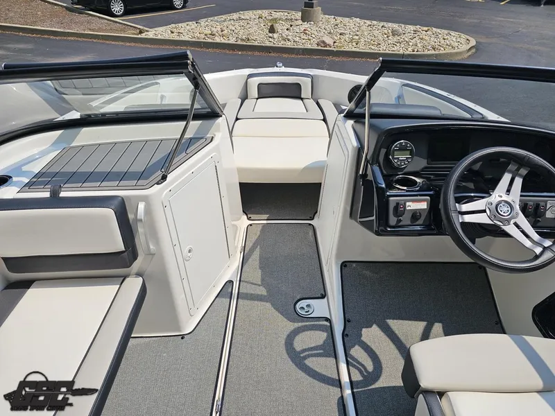 Slide: The Image of Yamaha AR195 2019 - 67