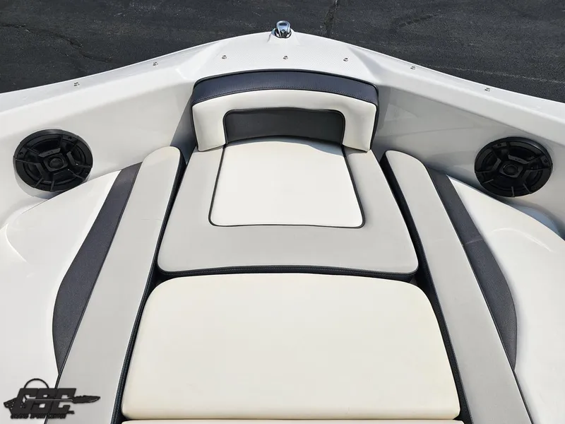 Slide: The Image of Yamaha AR195 2019 - 74