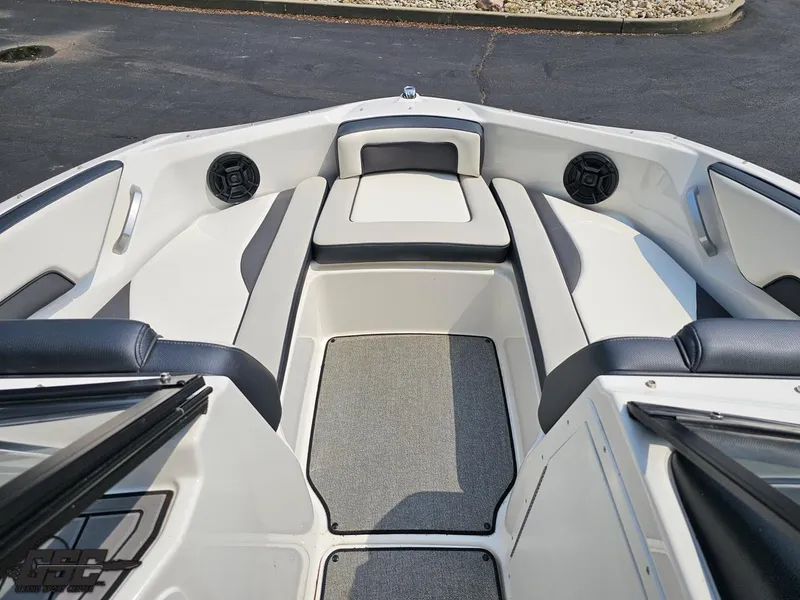 Slide: The Image of Yamaha AR195 2019 - 75