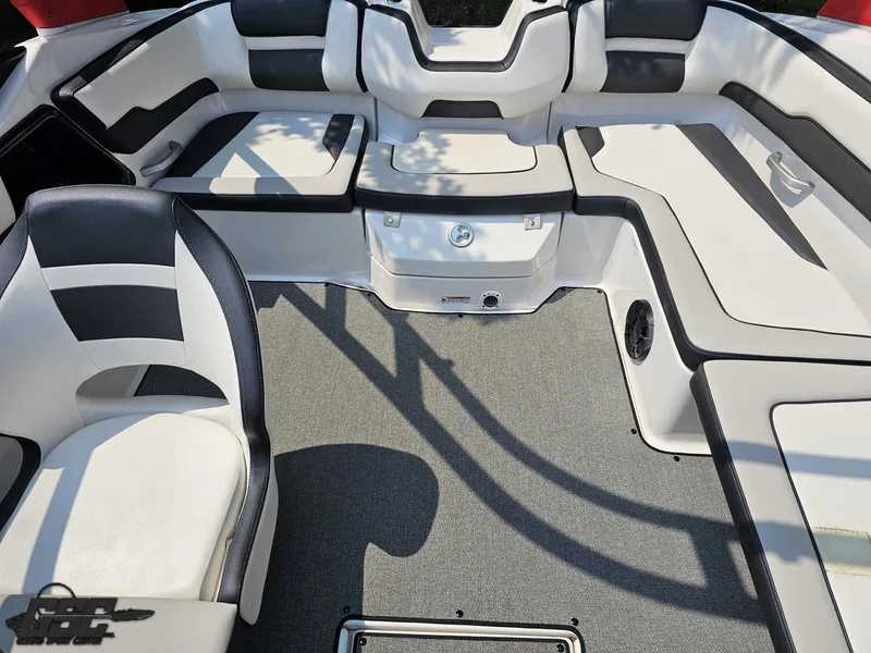 Slide: The Image of Yamaha AR195 2019 - 83