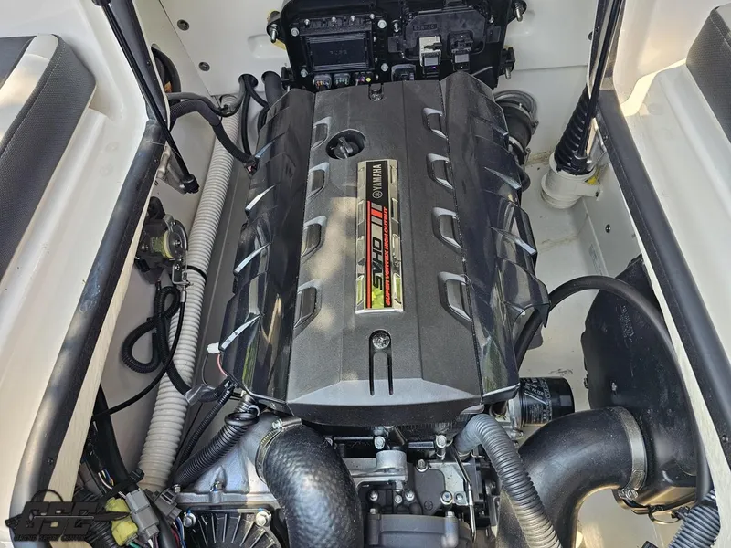 Slide: The Image of Yamaha AR195 2019 - 94