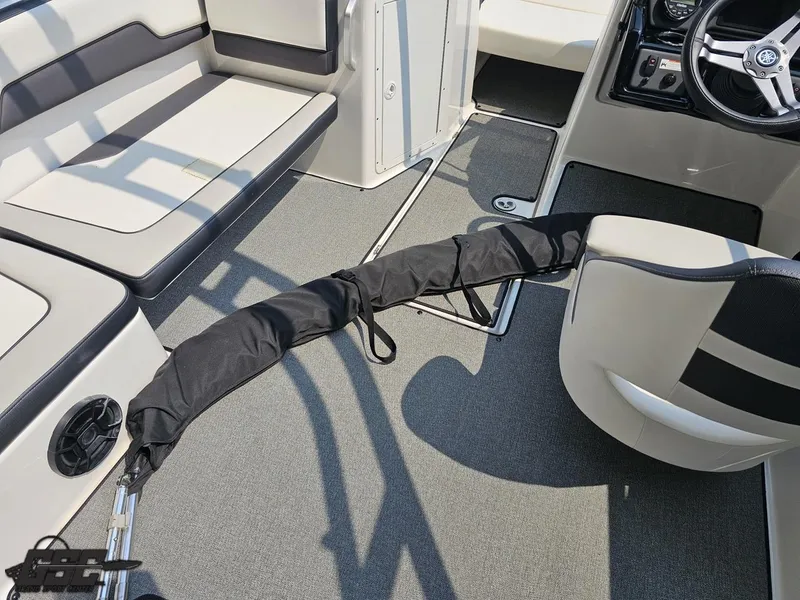 Slide: The Image of Yamaha AR195 2019 - 96