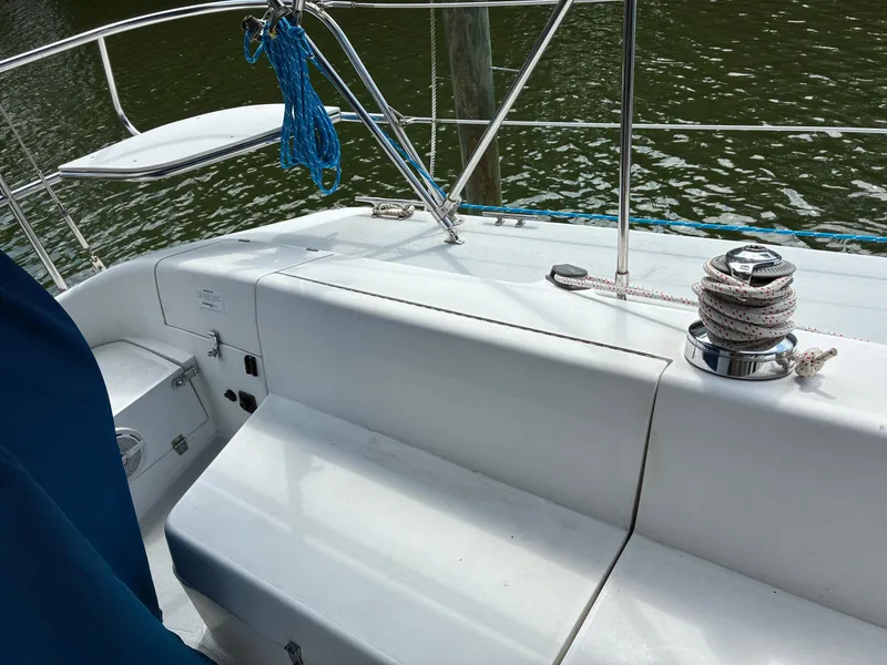 Slide: The Image of Catalina 320 1995 - 11