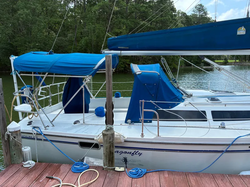 Slide: The Image of Catalina 320 1995 - 4