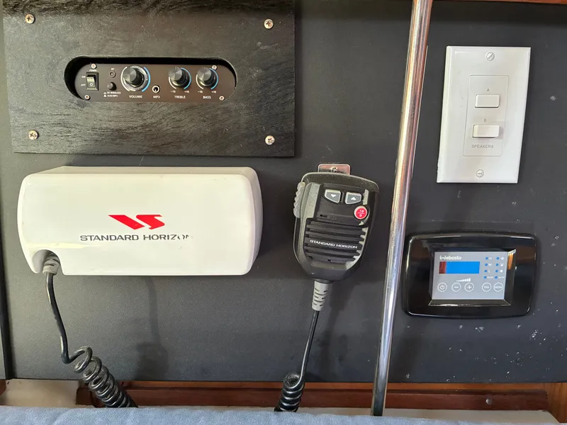 Slide: The Image of Catalina 320 1995 - 61