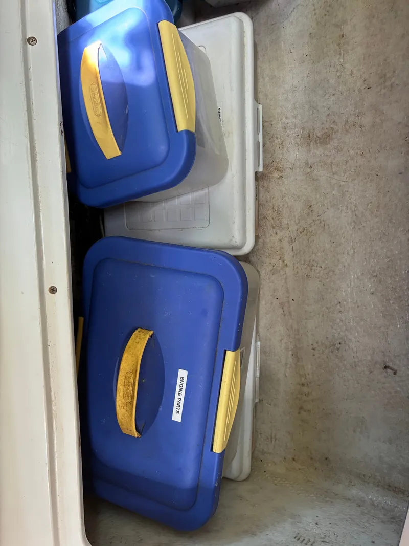 Slide: The Image of Catalina 320 1995 - 90