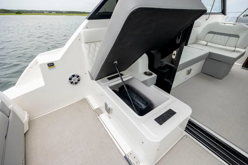 Slide: The Image of Regal 36 Grande Coupe 2022 - 63