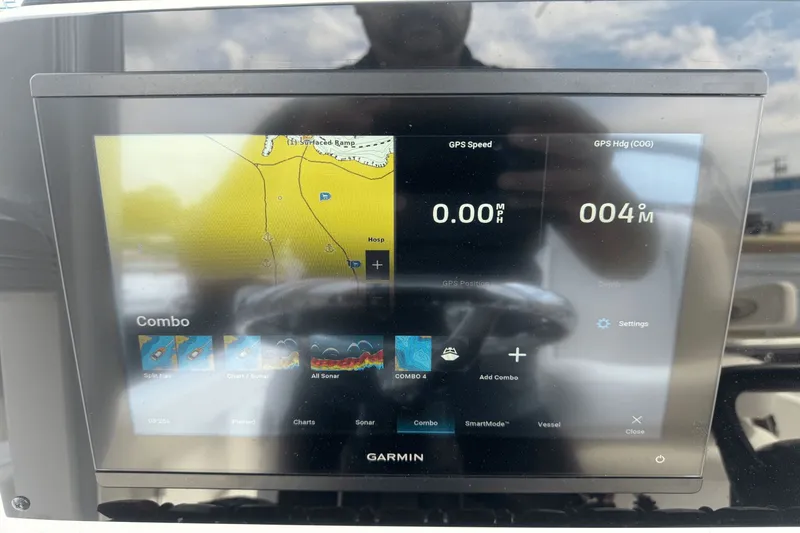 Slide: The Image of Garmin GPS display on 2023 Sea Hunt 234 Ultra boat dashboard. - 20