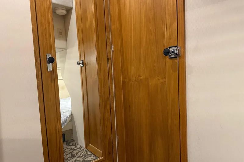 Slide: The Image of Wooden interior doors on a 2000 Bayliner 3988 Command Bridge Motoryacht. - 45