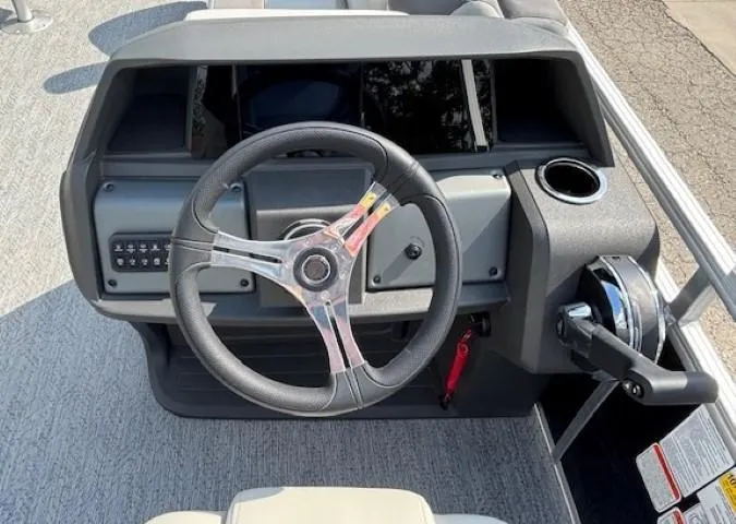 Slide: The Image of Steering console of 2026 Sun Tracker Fishin' Barge 20 DLX pontoon boat. - 19