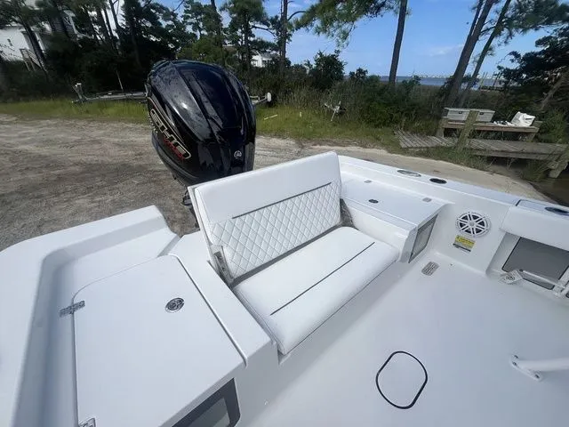 Slide: The Image of Sportsman Masters 227 Bay Boat 2026 - 12