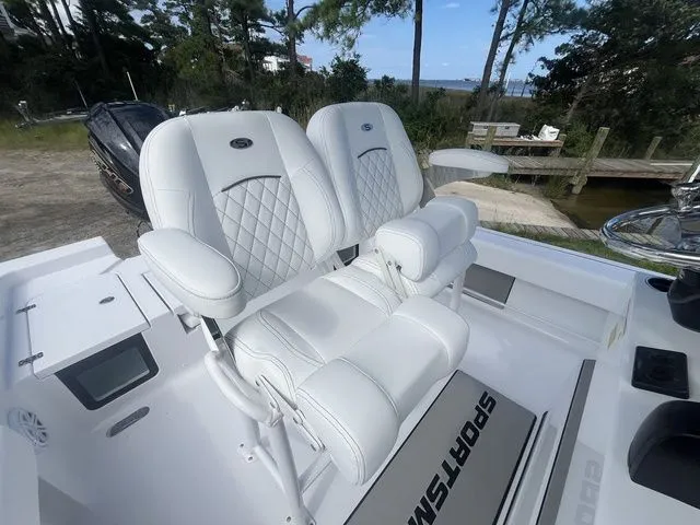 Slide: The Image of Sportsman Masters 227 Bay Boat 2026 - 10