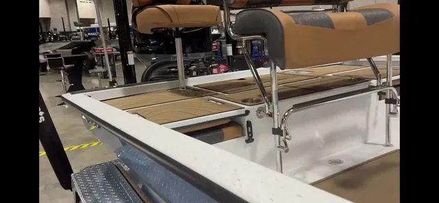 Slide: The Image of Xpress XR 21 Bay 2026 - 6