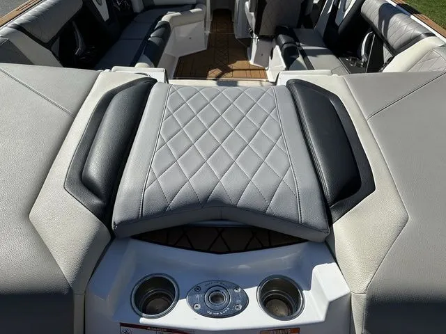 Slide: The Image of Tigé ZX5 2019 - 18