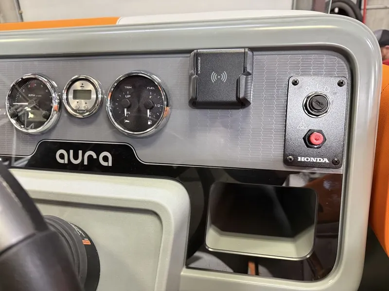 Slide: The Image of Tahoe Aura 50HP 1985 Quad Lounge 2025 - 15