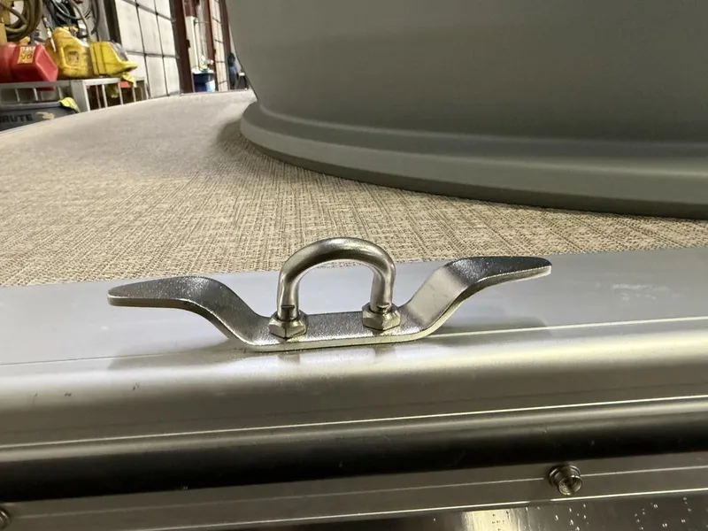 Slide: The Image of Tahoe Aura 50HP 1985 Quad Lounge 2025 - 34