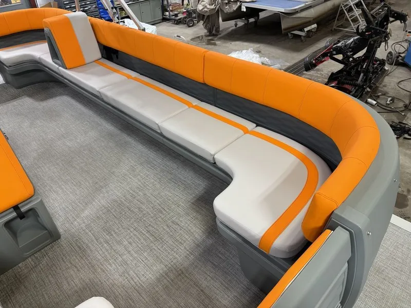 Slide: The Image of Tahoe Aura 2185 Quad Lounge & 90HP 4-Stroke EFI 2025 - 14