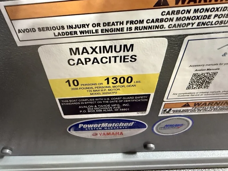 Slide: The Image of Tahoe Aura 2185 Quad Lounge & 90HP 4-Stroke EFI 2025 - 18