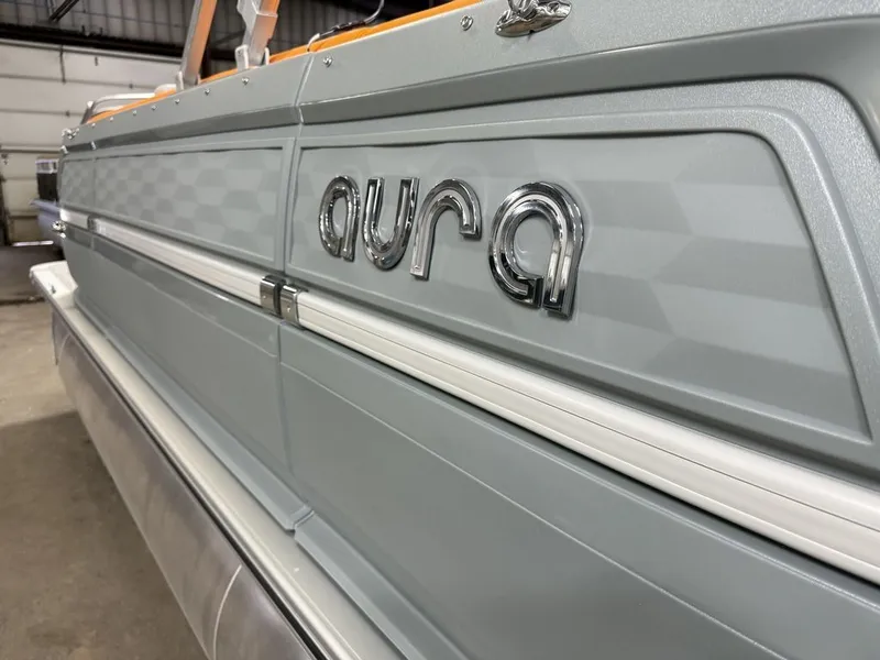 Slide: The Image of Tahoe Aura 2185 Quad Lounge & 90HP 4-Stroke EFI 2025 - 44