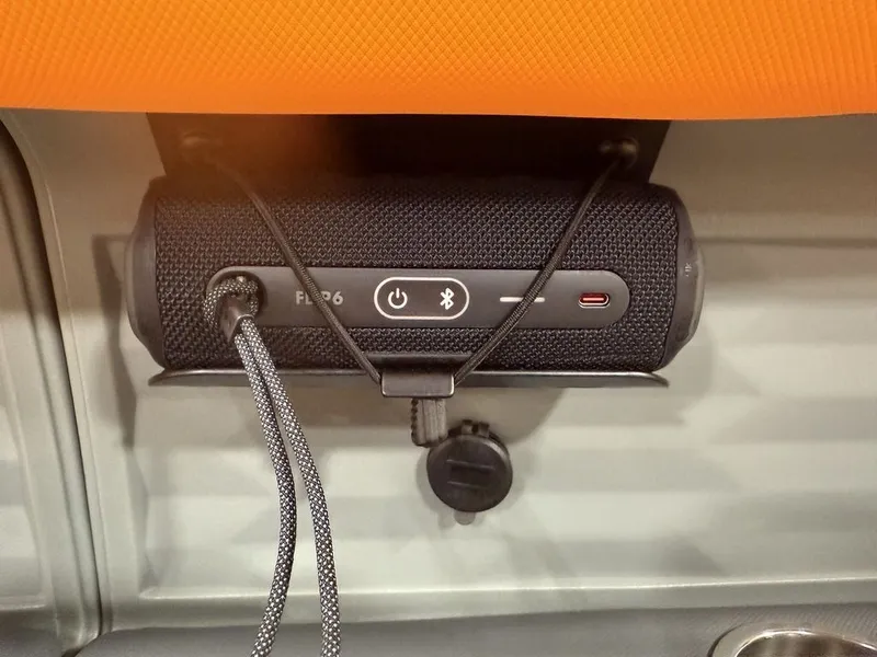 Slide: The Image of Tahoe Aura 90HP 2185 Quad Lounge 2025 - 22