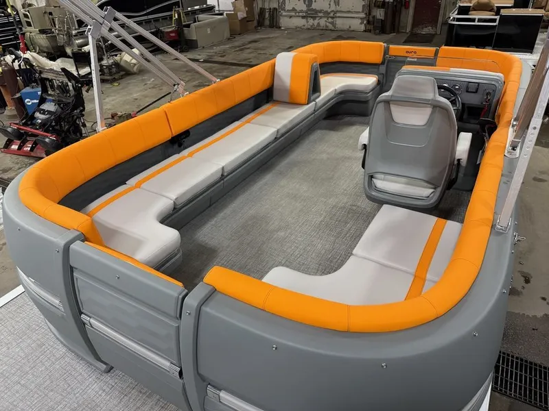 Slide: The Image of Tahoe Aura 90HP 2185 Quad Lounge 2025 - 31