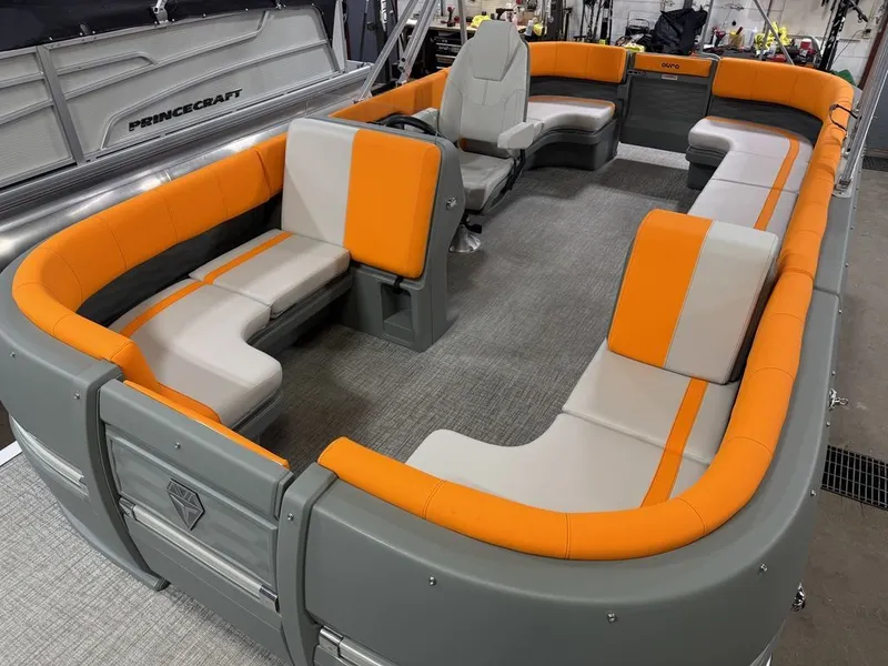 Slide: The Image of Tahoe Aura 90HP 2185 Quad Lounge 2025 - 33