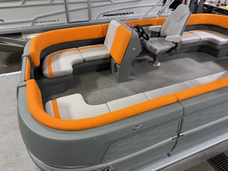 Slide: The Image of Tahoe Aura 90HP 2185 Quad Lounge 2025 - 7