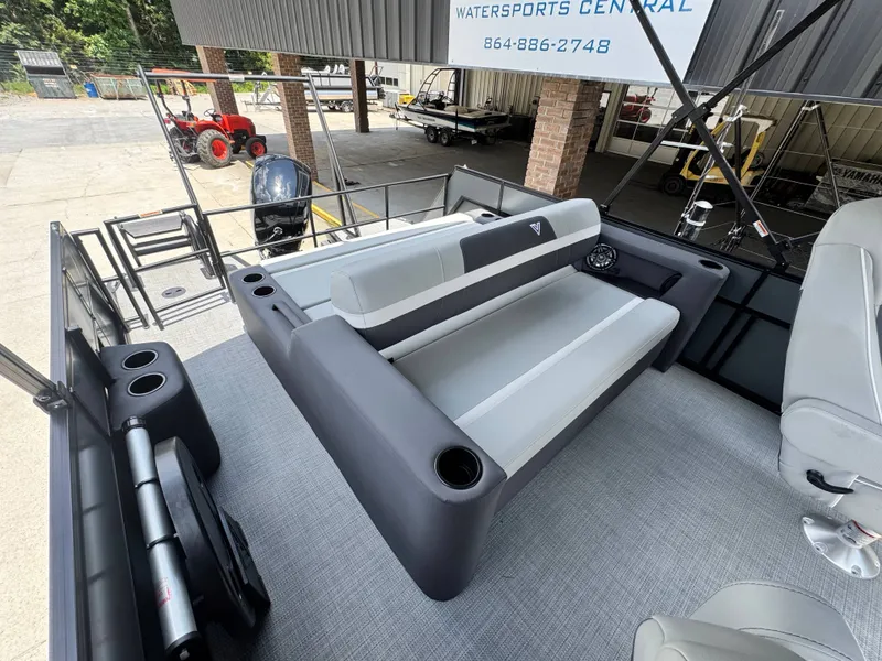 Slide: The Image of Viaggio X22S 2025 - 12