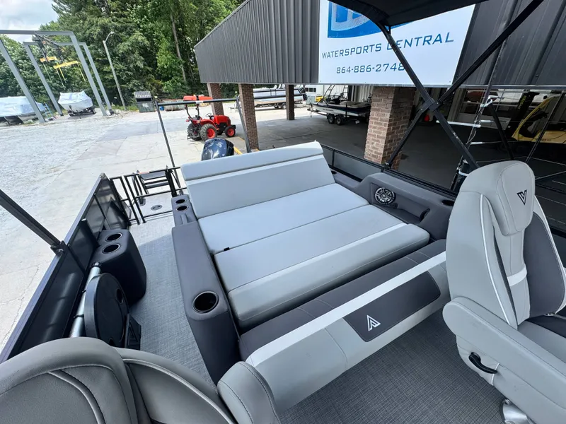 Slide: The Image of Viaggio X22S 2025 - 13