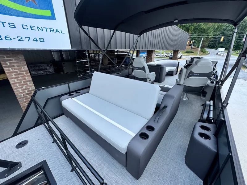 Slide: The Image of Viaggio X22S 2025 - 16