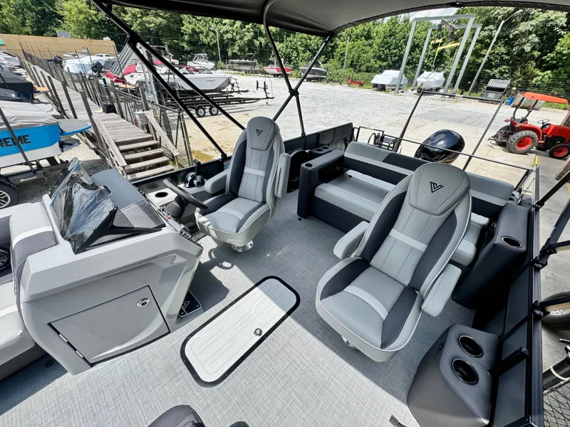 Slide: The Image of Viaggio X22S 2025 - 8