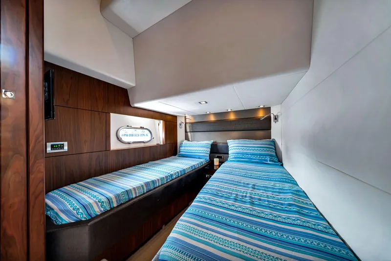 Slide: The Image of Interior of 2012 Sunseeker 74 Sport Yacht with twin beds and modern design. - 43