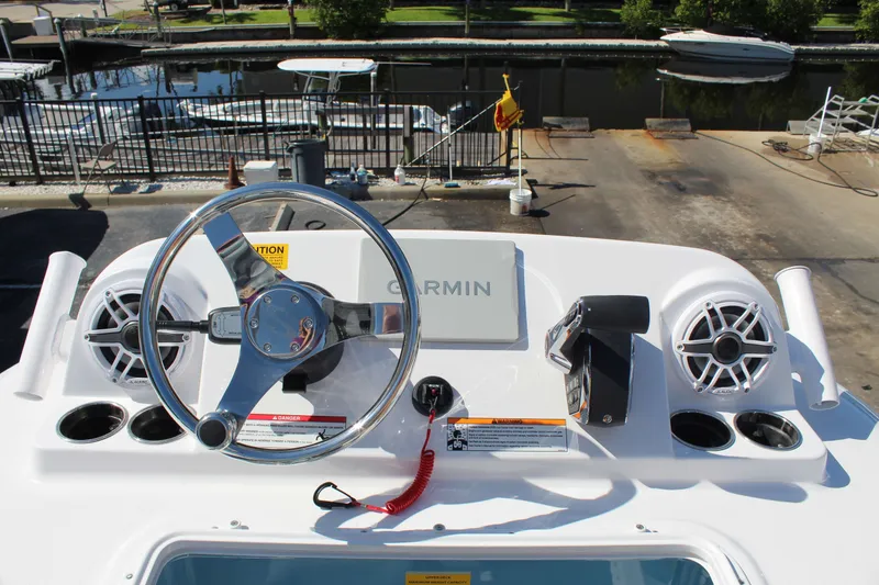 Slide: The Image of Sportsman Masters 267OE Bay Boat 2026 - 23