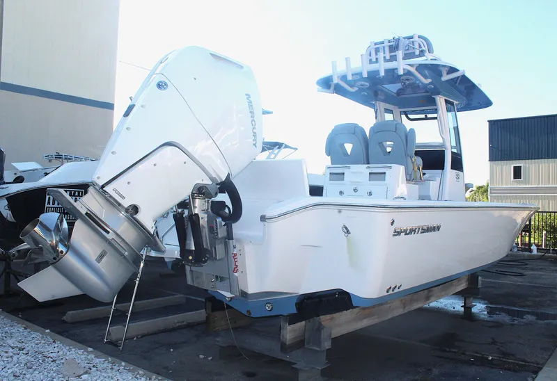 Slide: The Image of Sportsman Masters 267OE Bay Boat 2026 - 3