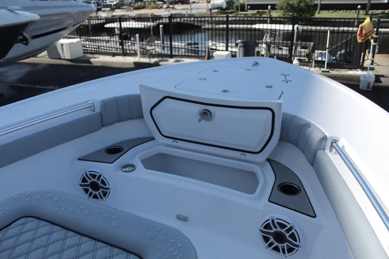 Slide: The Image of Sportsman Masters 267OE Bay Boat 2026 - 6