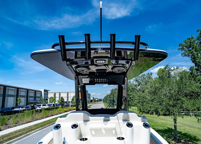 Slide: The Image of Scout 260 LXF 2026 - 15