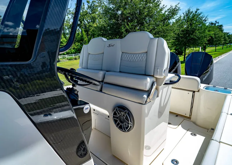 Slide: The Image of Scout 260 LXF 2026 - 24