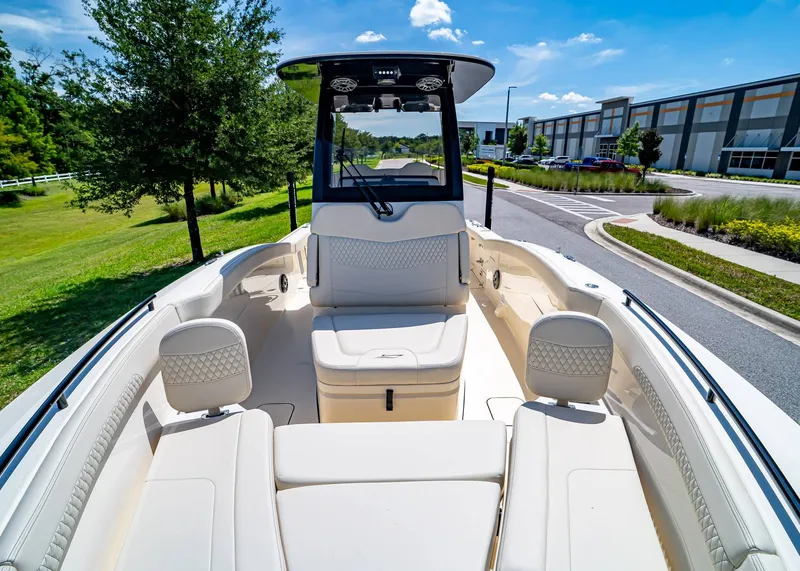 Slide: The Image of Scout 260 LXF 2026 - 27