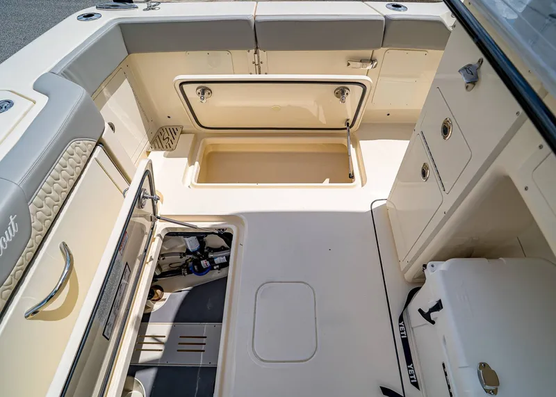 Slide: The Image of Scout 288 LXF 2026 - 16