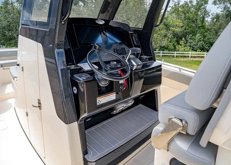 Slide: The Image of Scout 288 LXF 2026 - 18