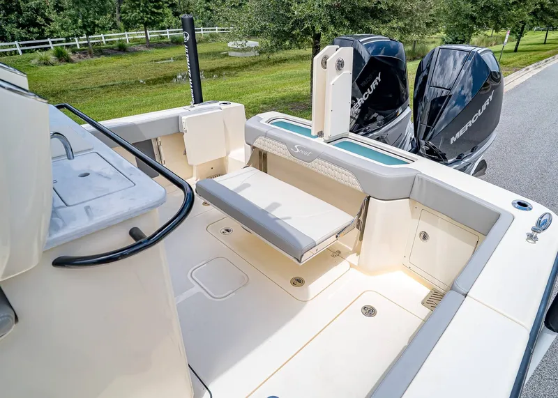 Slide: The Image of Scout 288 LXF 2026 - 7