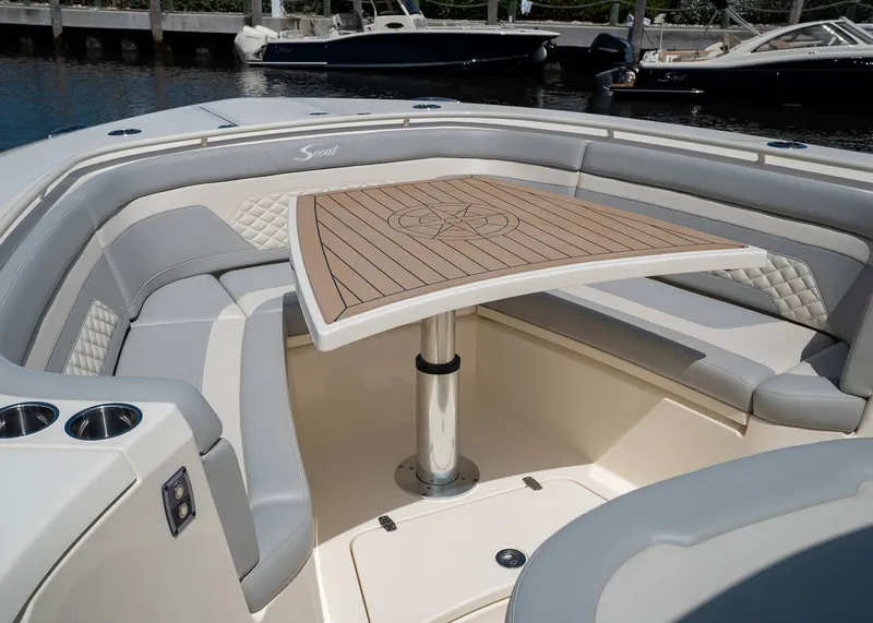 Slide: The Image of Scout 330 LXF 2027 - 17