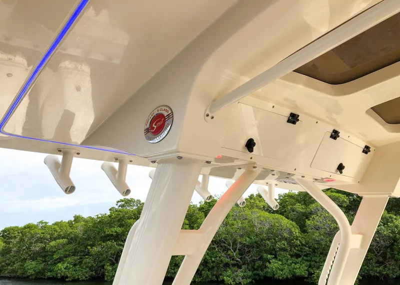Slide: The Image of Scout 330 LXF 2027 - 38