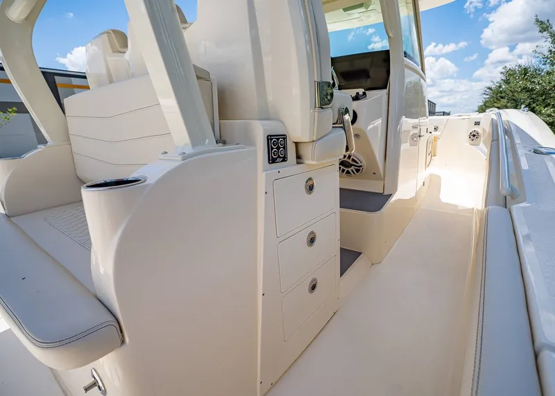 Slide: The Image of Scout 357 LXF 2026 - 15