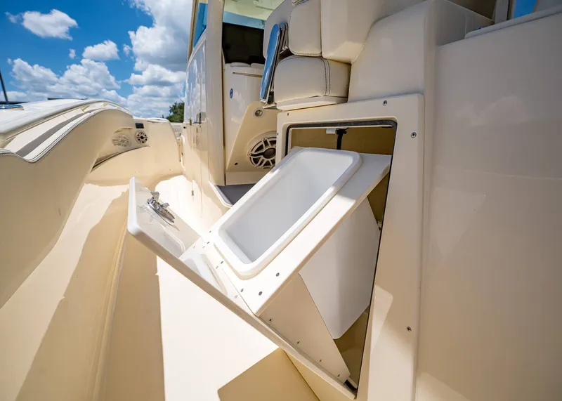 Slide: The Image of Scout 357 LXF 2026 - 22