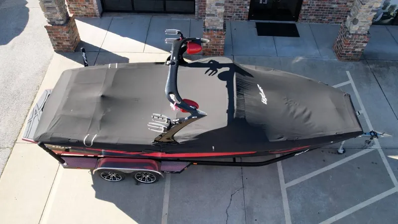 Slide: The Image of Tigé RZ4 2010 - 11