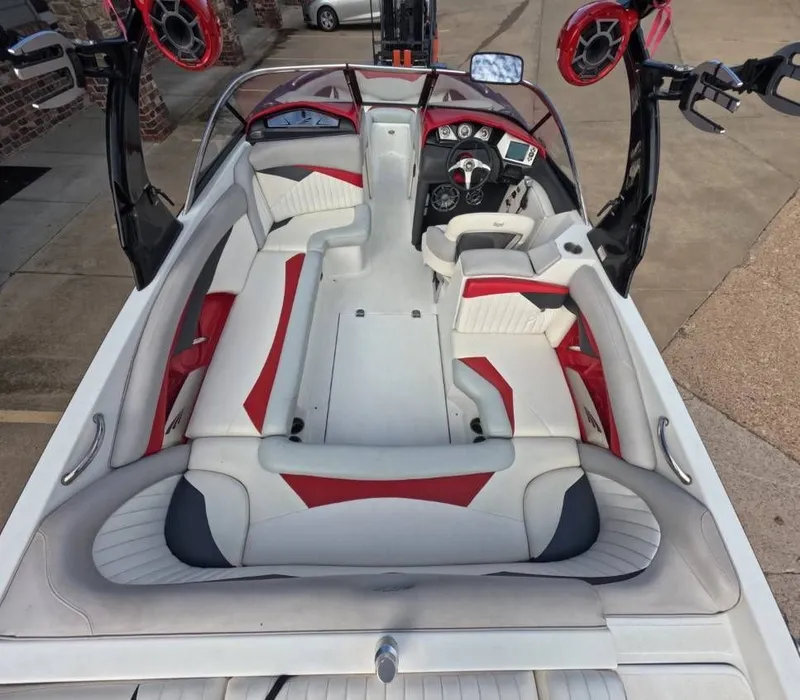 Slide: The Image of Tigé RZ4 2010 - 15