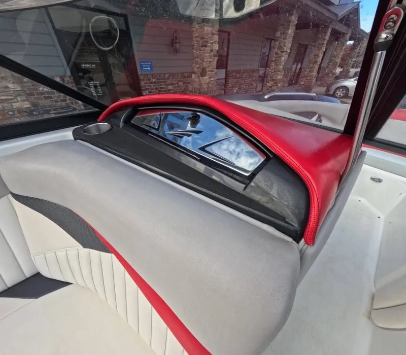 Slide: The Image of Tigé RZ4 2010 - 16