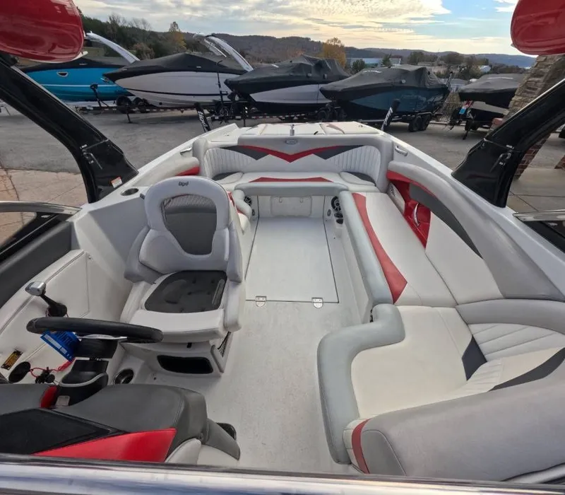 Slide: The Image of Tigé RZ4 2010 - 19