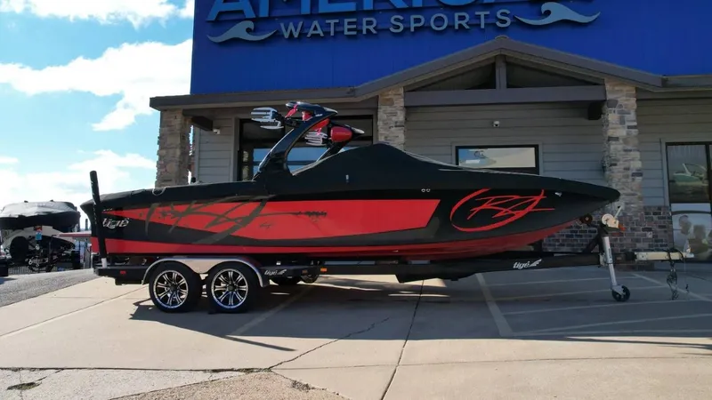 Slide: The Image of Tigé RZ4 2010 - 22